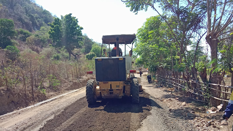 Habiskan Anggaran 6 Miliar, Proyek Jalan Maronge-Sangor Capai 8 Persen