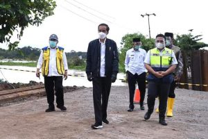 Presiden Instruksikan Menteri PUPR Segera Perbaiki Kerusakan Infrastruktur Jembatan Akibat Banjir di Kalsel