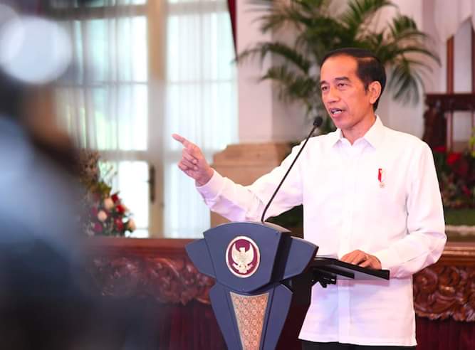 Presiden: Bansos, Insentif, hingga Vaksinasi Jadi Upaya Pemerintah Tangani Pandemi