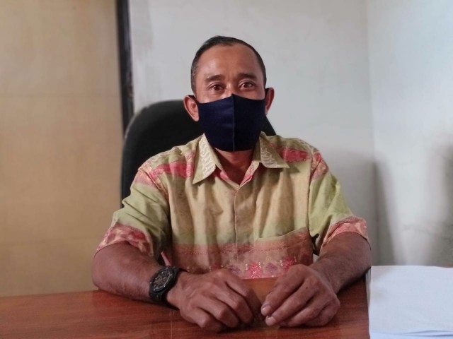Hebat, Kades Penyaring Legowo Terima Enam Staf Desa Yang Dipecat