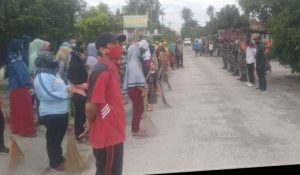 Sambut Hari Jadi Serdang Bedagai Ke-17 PPKH dan Muspika Kec.Tanjung Beringin laksanakan Gotong Royong