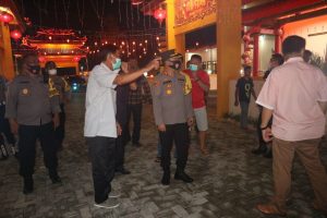 Berikan Rasa Aman Malam Imlek, Kapolres Sergai AKBP Robin melaksanakan Patroli Ke Vihara