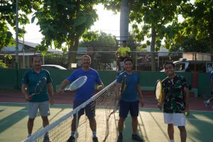 Tingkatkan Soliditas, Pimpinan TNI di NTB Gelar Olahraga Tenis Bersama