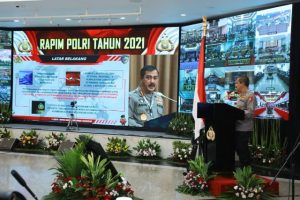 Kabaharkam Polri Beri Pengarahan pada Rapim Polri 2021