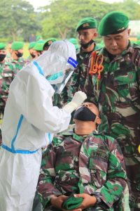 Pastikan Terbebas Covid-19, Satgas Pamtas RI-RDTL Yonif 742 Jalani Rafid Tes Antigen