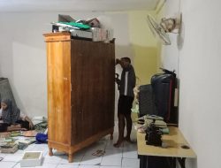 Jalin Persaudaraan, Satgas Pamtas Yonif 742/SWY Eksis Bantu Renov dan Cat Yayasan