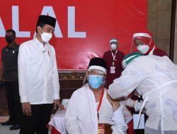 Presiden Jokowi Tinjau Vaksin Massal Bagi Ulama & Tracing Tokoh Lintas Agama