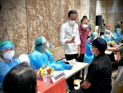 Sukseskan Vaksin Massal, 500 orang Ikut Vaksin