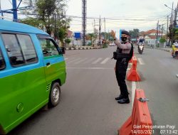 Ditsamapta Polda Banten Berikan rasa nyaman warga  dengan atur lalin pagi hari