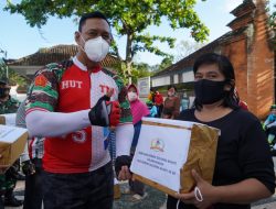 Peduli Covid-19, Danrem 162/WB Bagi Bingkisan dan Masker