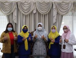 Hj. Niken Dukung Kampanye Energi Ramah dan Sehat dengan Kompor Induksi