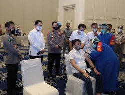 Polri Gelar Vaksinasi Covid-19 2.282 Untuk Purnawirawan Polri