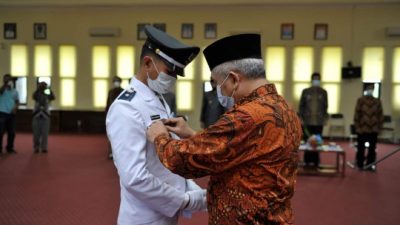Sah!  Pejabat Bupati Sumbawa Lantik Kades Rhee
