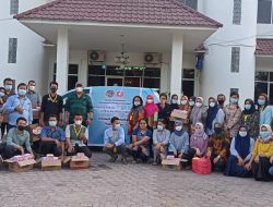 Kantor BPN Sergai Berbagi Takjil Berbuka Puasa Kepada Masyarakat
