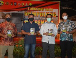 Danrem 162/WB Luncurkan Buku Mempolong Merenten Rehab Rekon Gempa Lombok