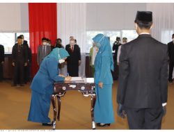 Lantik Ketua TP. PKK Kabupaten Sumbawa, Bunda Niken Pesan Agar Sukseskan Program Pemerintah