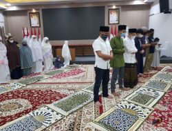 Peringati Malam Nuzul Qur’an, Bupati Batu Bara Gelar Shalat Teraweh Secara Sederhana