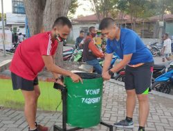 Jaga Kebersihan, Satgas Pamtas Yonif 742/SWY Siapkan Tong Sampah di Alun-Alun Atambua