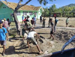 Pos Salore bersama Masyarakat Bangun Lapangan Volly