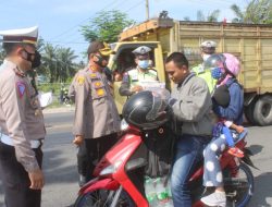 Pastikan May Day Kondusif, Polres Sergai Sekat Kendaraan Bermotor di Wilayah Perbatasan