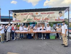 DPC Gerindra Sumbawa Berbagi Takjil & Masker