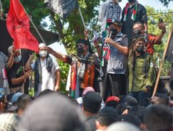 Aksi Bela Palestina, Sekda NTB : Kami Senafas dengan Masyarakat