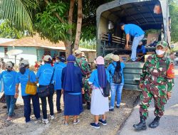 Satgas Pamtas Yonif 742/SWY Dukung Bantuan Kemanusiaan Untuk Korban Badai Seroja