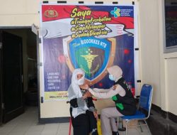 Bhayangkari Lombok Tengah Terima Vaksinasi Covid-19 Tahap Pertama