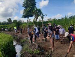 Melihat Kemajuan dengan Program TMMD, Warga Bilebante Apresiasi Prajurit TNI di Lapangan