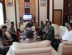 Tingkatkan Sinergitas Dengan TNI, Di Mako Kodim 0208/Asahan, Kapolres Batubara Ucapkan Selamat Ulang Tahun Ke 71 Kodam I/BB.