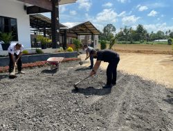 Sambut Hari Bayangkara ke 75 Satreskrim Batubara Lakukan Bakti Sosial Pengaspalan Areal Mesjid.