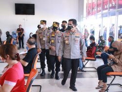 Hari Ini, Vaksinasi Secara Serentak Dilaksanakan Di Seluruh Kabupaten Kota Yang Ada Di Wilayah Kalbar.