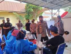Kapolda Banten Tinjau Langsung Proses Vaksinasi Massal Di Polda Banten