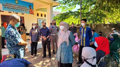 Wabup Sumbawa Tinjau Pelayanan Dukcapil di Kecamatan Utan