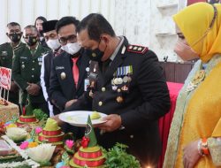 Rayakan Hari Bhayangkara Ke 75, Polres Batubara Bersama Forkopimda Potong Tumpeng Di Polres Batubara.
