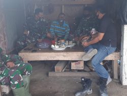 Segelas Kopi Dan Sepiring Ubi Menjadi Menu Pembuka Satgas TMMD Ke 111 Sebelum Aktifitas