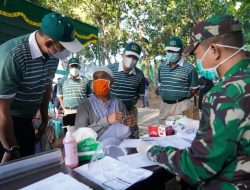 Jajaran Korem 162/WB Jemput Bola Terhadap Masyarakat Yang Mengikuti Vaksinasi Massal