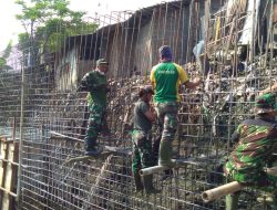 Satgas TMMD Reguler Ke-111 Kodim 0735/Surakarta Bersama Warga Terus Kebut Pembangunan Talud.