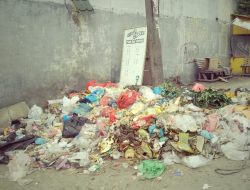 Sampah Menumpuk, Warga Sayangkan Aroma Menyengat Dekat Jajanan Kuliner Dodol Bengkel