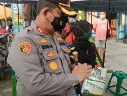 Jelang Idul Adha Polres Batubara Beri Bantuan Kepada Pedagang Gerobak Terdampak Covid 19.