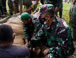 Danpuslatpur Jadikan Momentum Kurban Untuk Berbagi Di Tengah Pandemi. 