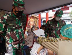 Danrem 061/Sk Terus Dukung Percepatan Vaksinasi COVID-19 Cek Vaksinasi Vihara Danagun.