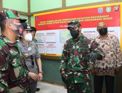 Pangdam XII/Tpr Bersama Walikota Singkawang Tinjau Posko PPKM Skala Mikro di Pasiran