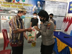 Satresnarkoba Polres Batubara, Berbagi Sembako Di Desa Tangguh Pulau Sejuk.
