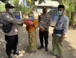 Sebagai Bentuk Keperdulia Terhadap Warga Polsek Kuta  Bagikan  Paket Sembako