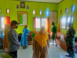 Bhabinkamtibmas Kawal Tracing dan Tes Swab Kepada Guru SDN 1 Rempe Seteluk