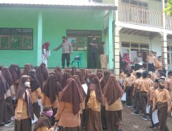 Tim Pamatwil Polres Sumbawa Barat Pantau Vaksinasi Massal di Pondok Pesantren