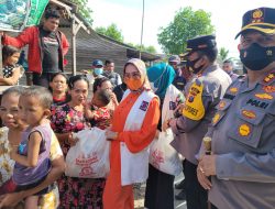 DR Henny Ikhwan M.Pd Serahkan Bantuan Ke Nelayan  Usai Tanda Tangan MoU, KSJ  Dengan MIO Dan HNSI