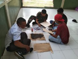 Satgas Pamtas Yonif 742/SWY Berikan Pelatihan Mebeler