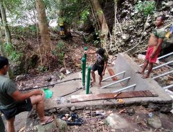 Semangat Kebersamaan Warga Dan Anggota Kodim 1628/SB Tuntaskan Pompa Hidram Tahap III Di Desa Tatar Sekongkang Sumbawa Barat